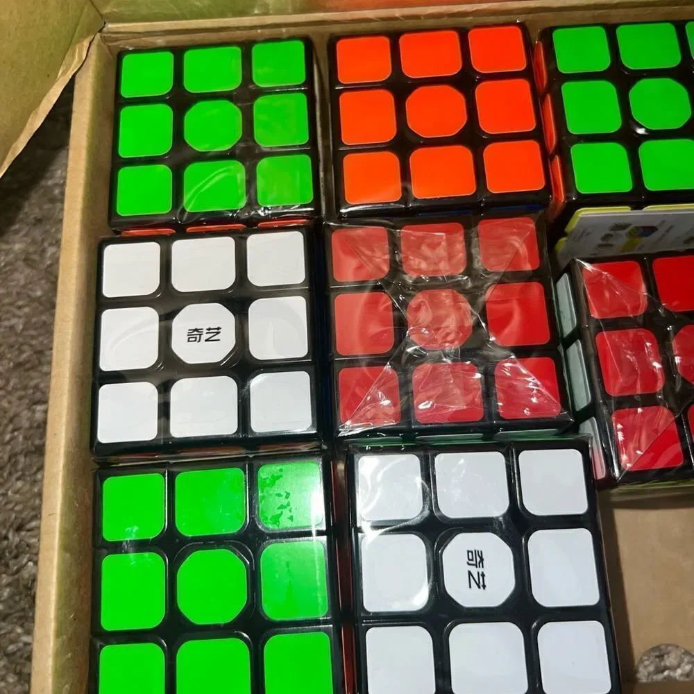 Pack of 12 large Magic Cubes, Twist Puzzle, Puzzle Toys, 3x3 Magic Cube